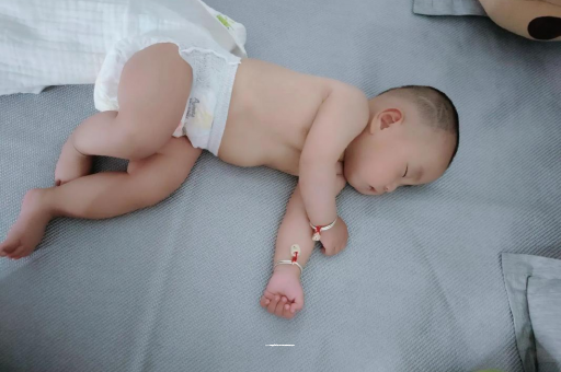 寿光9个月宝宝可以吃盐吗